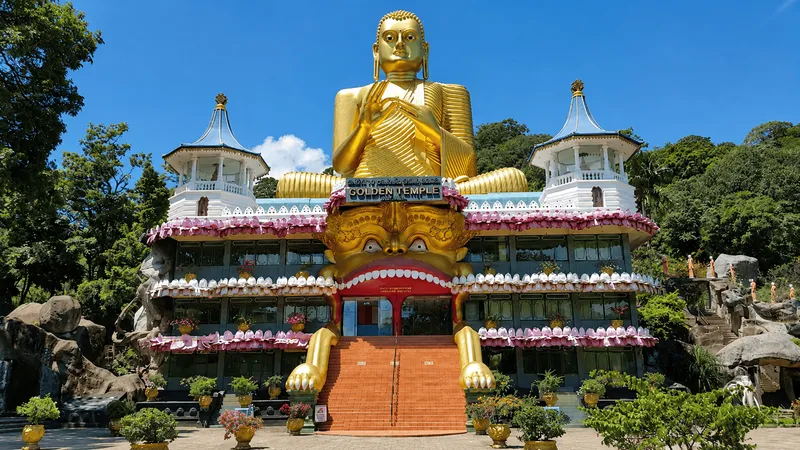 Dambulla Cave Temple